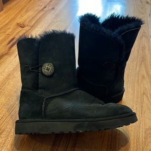 Women’s UGG Bailey Button Boot